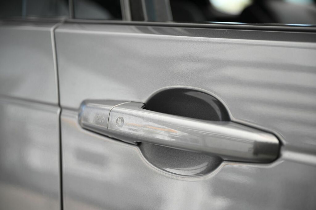 Land Rover Discovery 3 3.0 Sd6 Landmark Edition Grey #59