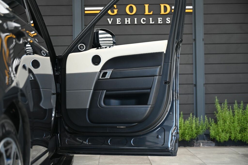 Land Rover Range Rover Sport Svr Black #38