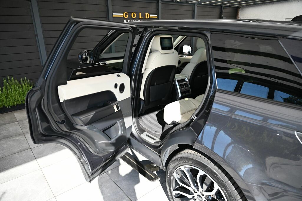 Land Rover Range Rover Sport Svr Black #55