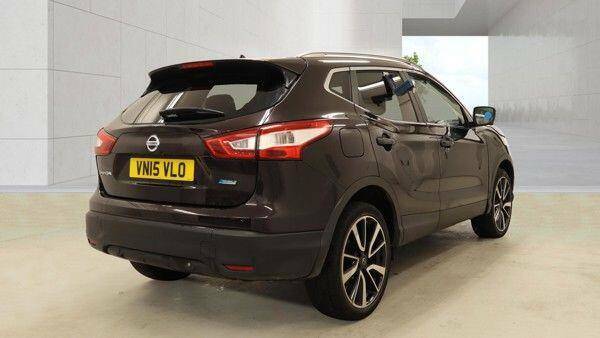 Nissan Qashqai Acenta White #2