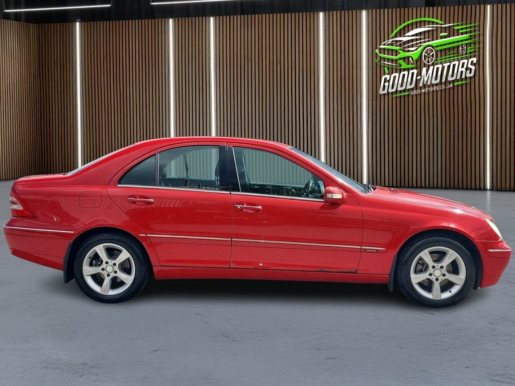 Mercedes-Benz C Class Saloon Red #4