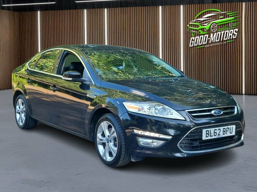 Ford Mondeo Hatchback Black #4