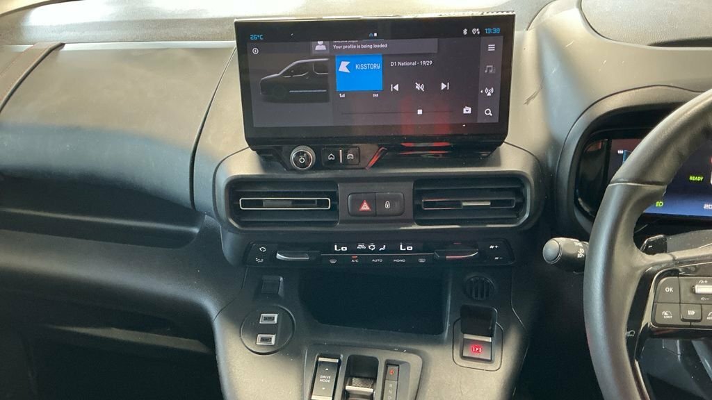 Citroen e-Berlingo 52Kwh Max M 7.4Kw Charger Black #7