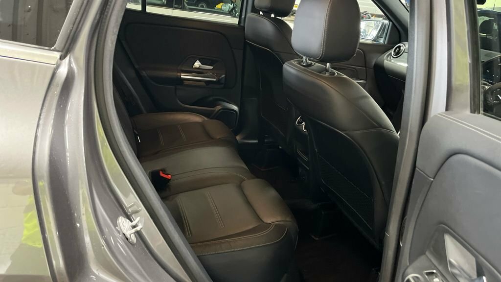 Mercedes-Benz GLA Class Gla 200 D Amg Line Premium Grey #11
