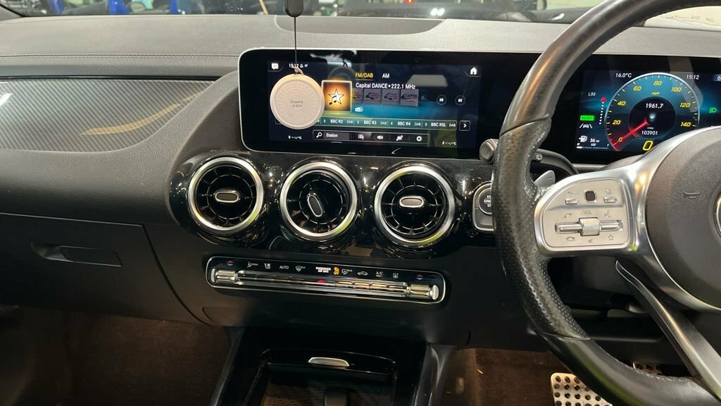 Mercedes-Benz GLA Class Gla 200 D Amg Line Premium Grey #10