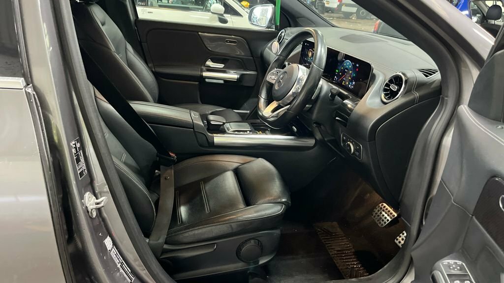 Mercedes-Benz GLA Class Gla 200 D Amg Line Premium Grey #9