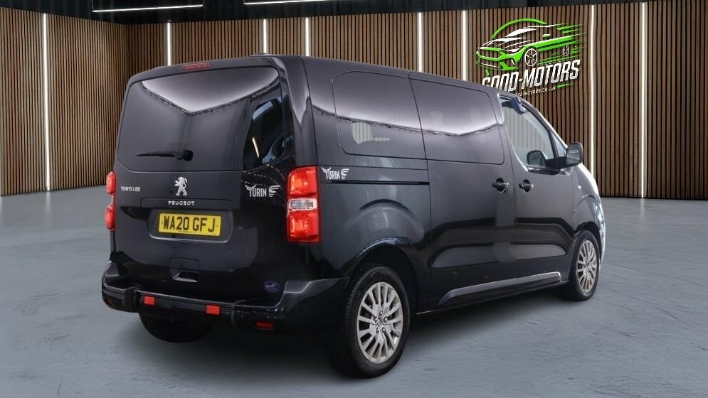 Peugeot Traveller 2L Active Black #4