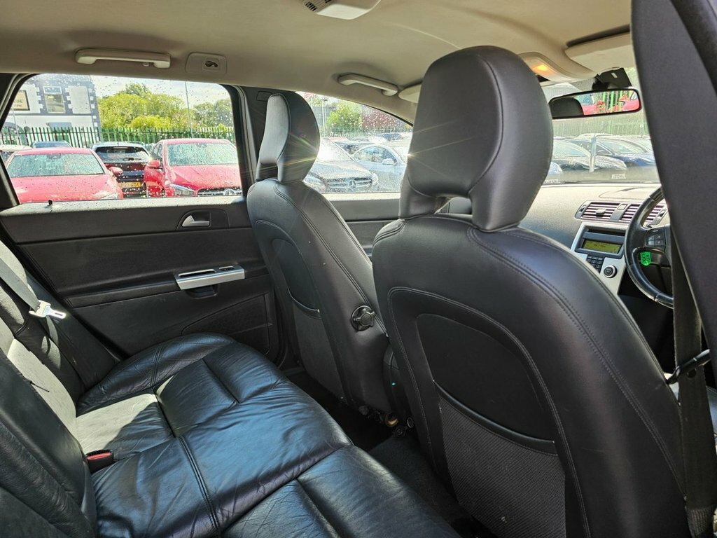 Volvo V50 D3 150 Se Lux Edition Geartronic Silver #18