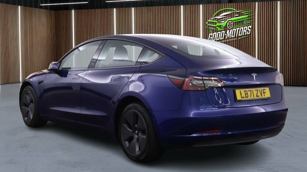 Tesla Model 3 Saloon Blue #6