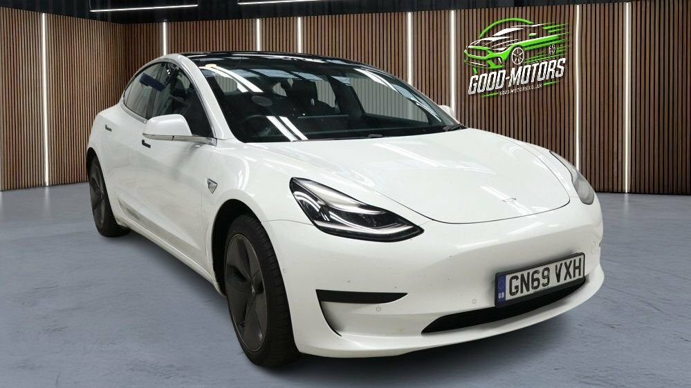 Tesla Model 3 Saloon White #2