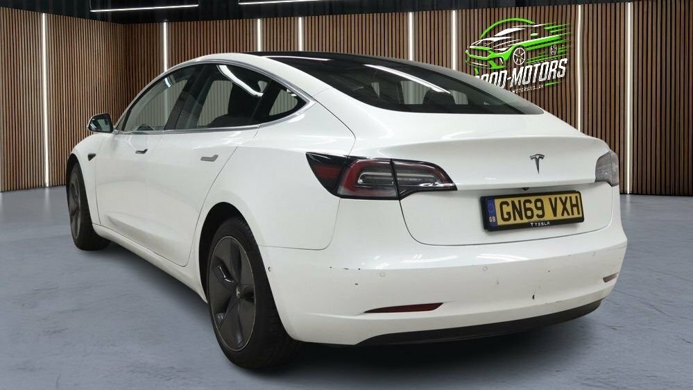 Tesla Model 3 Saloon White #5