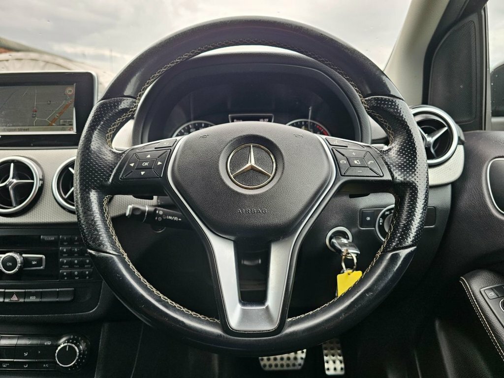 Mercedes-Benz B Class Mercedes Benz B180 1.8 Blue Efficiency Sport Black #21