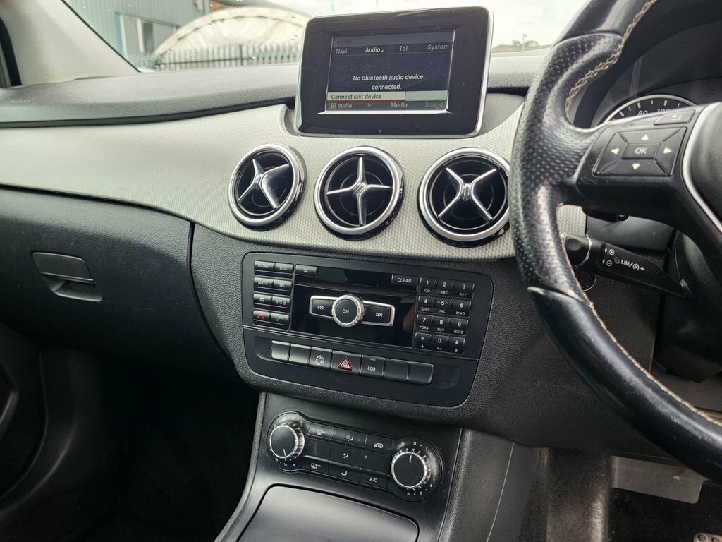 Mercedes-Benz B Class Mercedes Benz B180 1.8 Blue Efficiency Sport Black #22