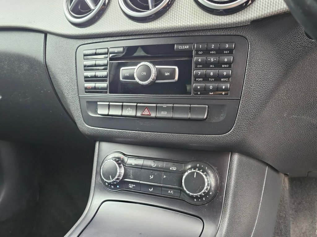 Mercedes-Benz B Class Mercedes Benz B180 1.8 Blue Efficiency Sport Black #27