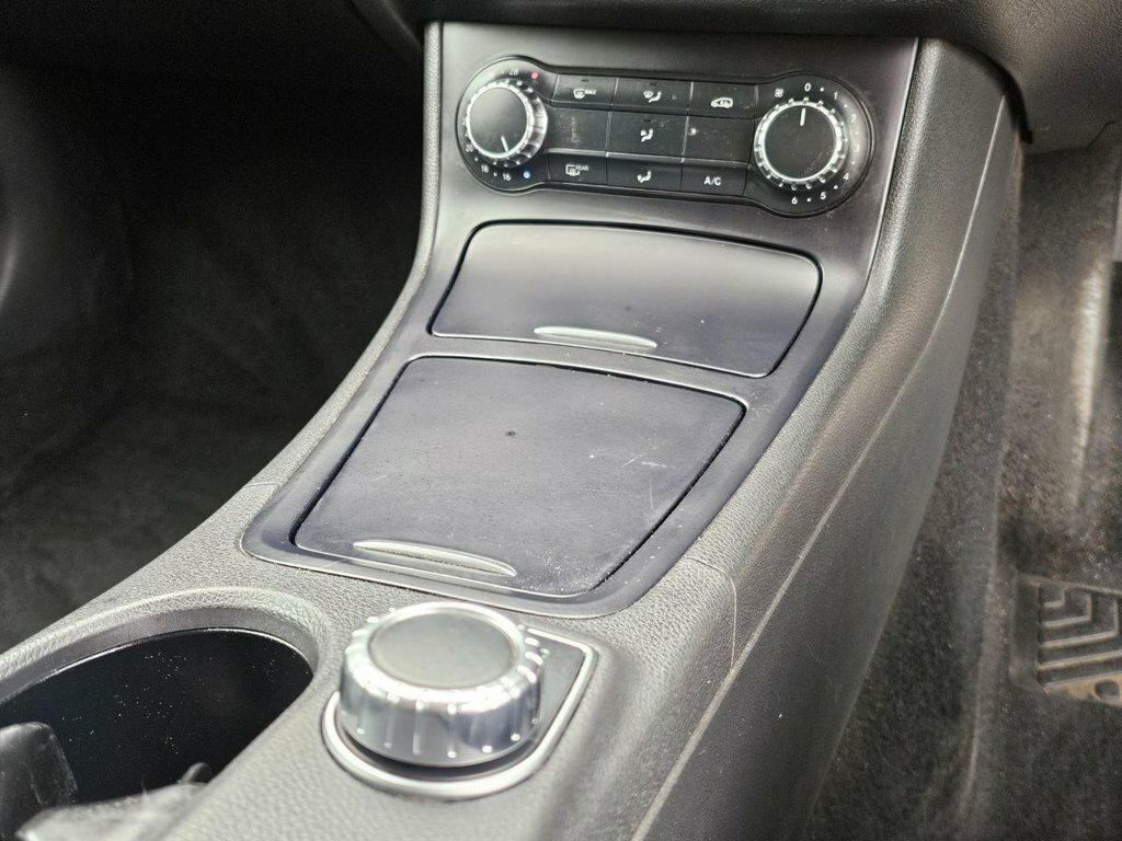 Mercedes-Benz B Class Mercedes Benz B180 1.8 Blue Efficiency Sport Black #28