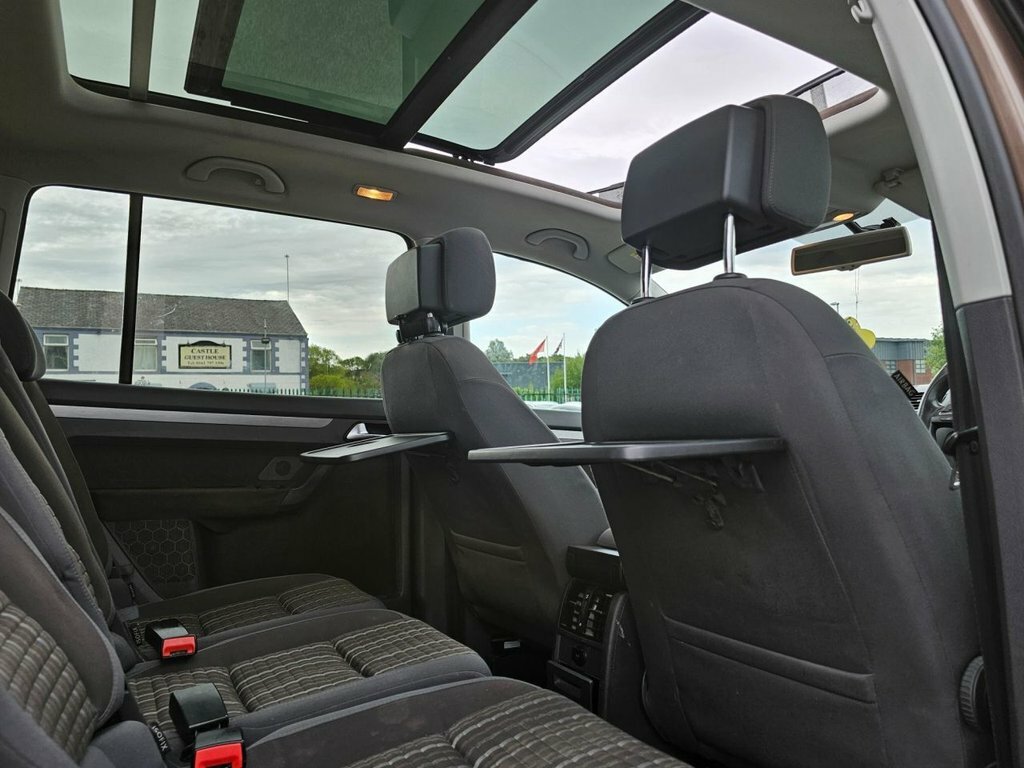 Volkswagen Touran 1.5 Tsi Evo R-line Dsg Grey #23