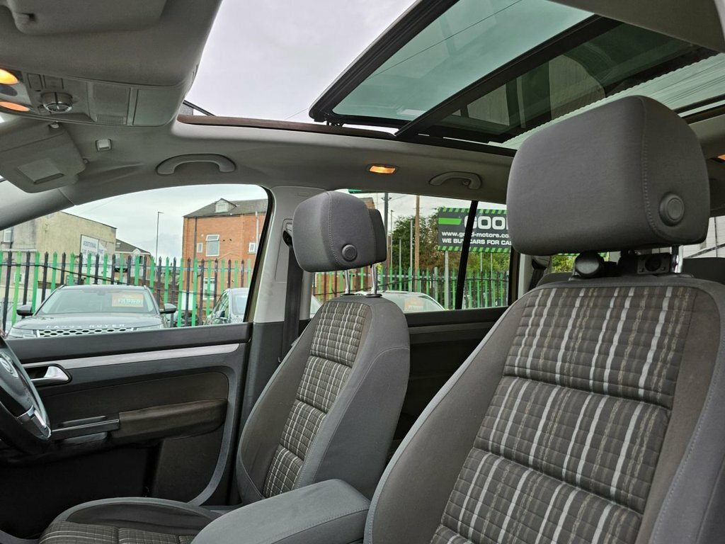Volkswagen Touran 1.5 Tsi Evo R-line Dsg Grey #19