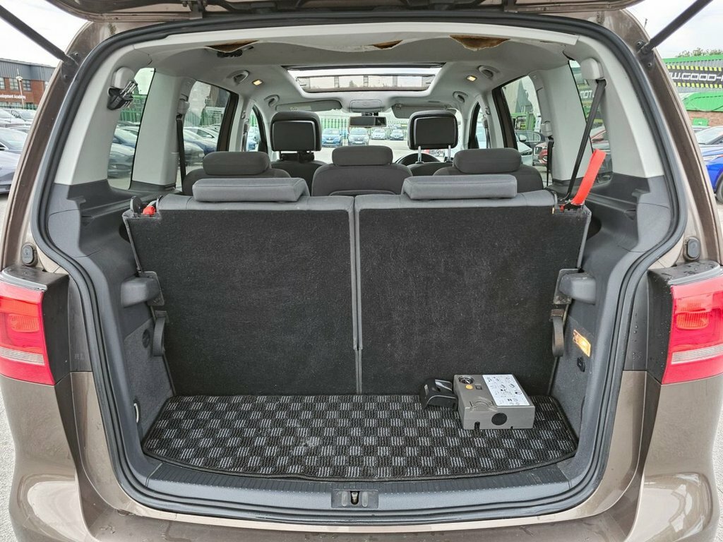 Volkswagen Touran 1.5 Tsi Evo R-line Dsg Grey #26