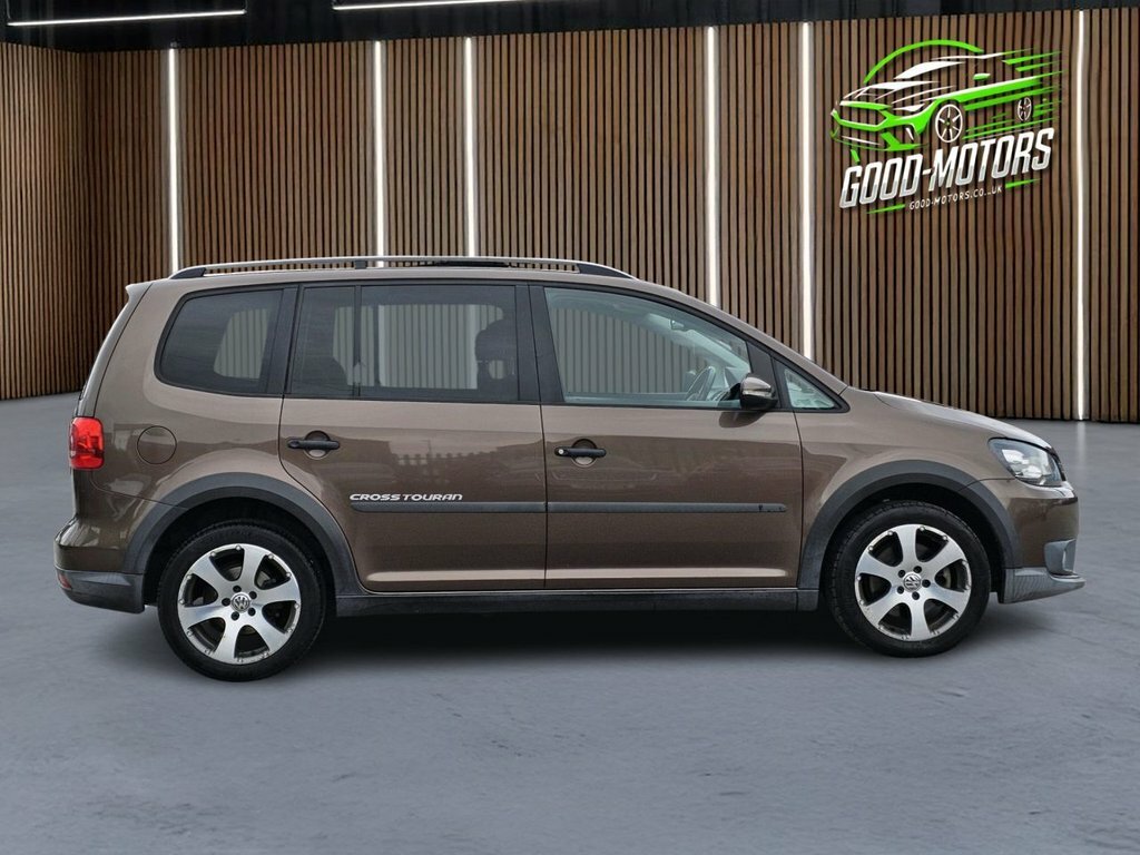 Volkswagen Touran Mpv Brown #6