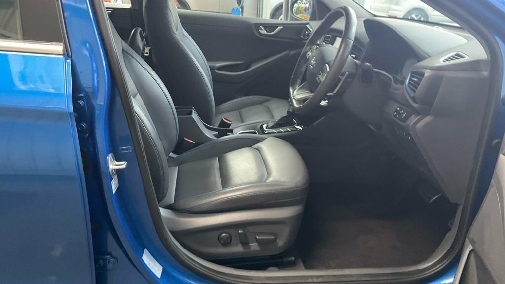 Hyundai Ioniq 1.6 Se Mhev 139 Bhp White #9