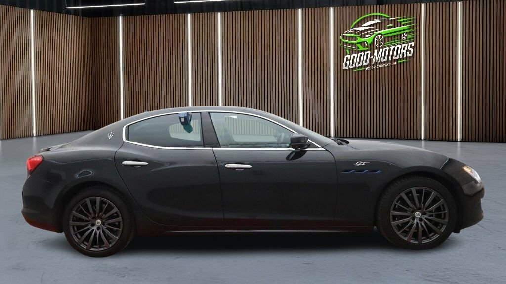 Maserati Ghibli 2L Gt Black #3