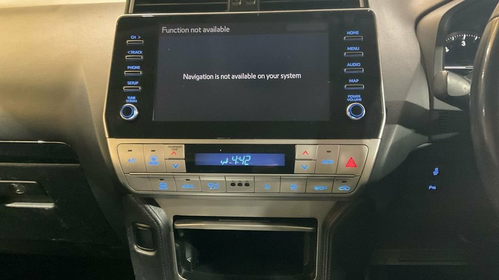 Toyota Land Cruiser 2.8L Active Grey #4