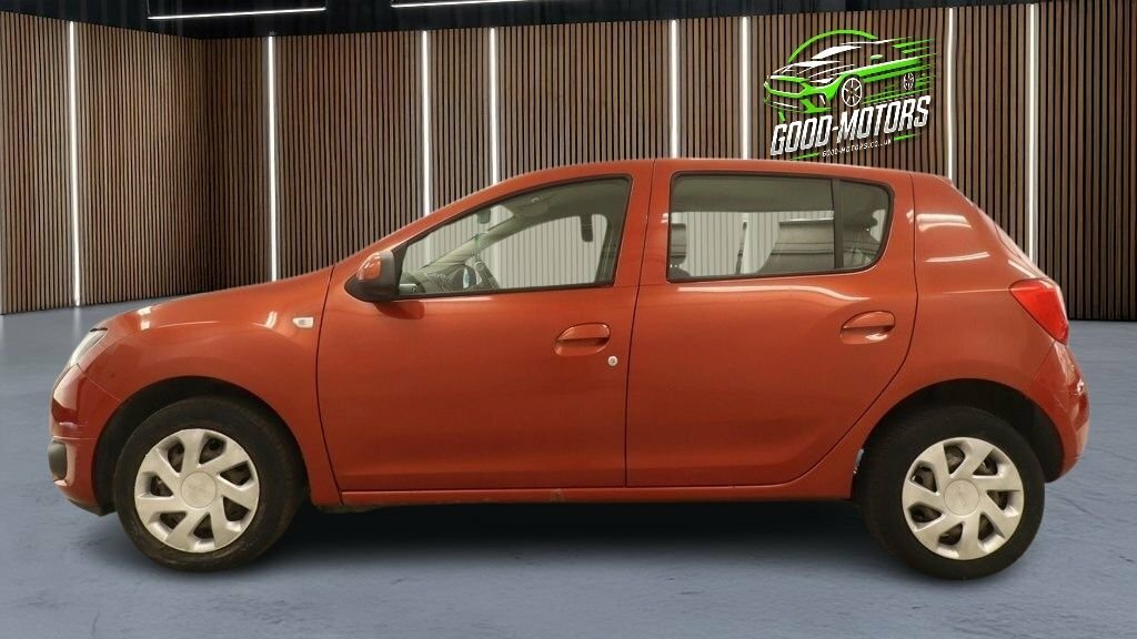 Dacia Sandero Hatchback Red #6