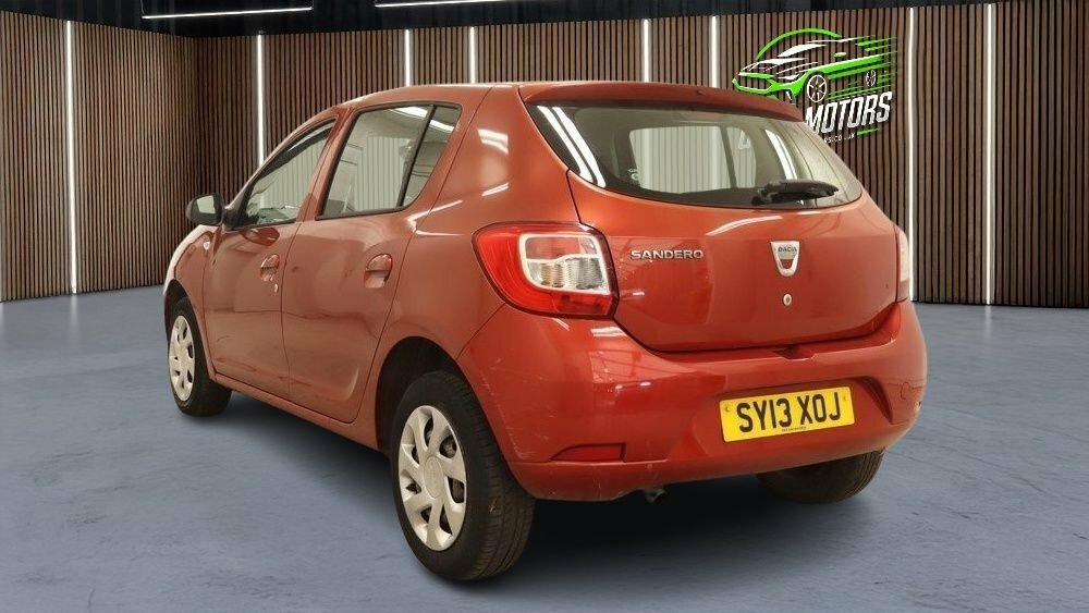 Dacia Sandero Hatchback Red #5
