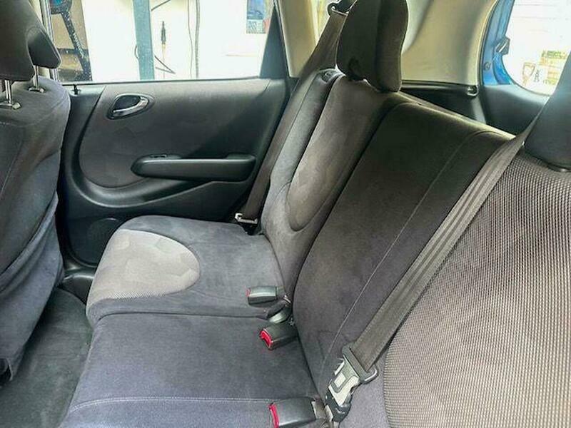 Honda Jazz 1.4 I-dsi Se Cvt-7 Silver #9