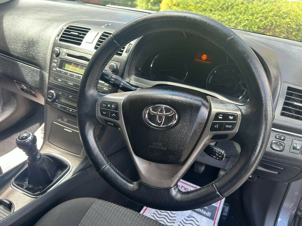 Toyota Avensis T2 Silver #8