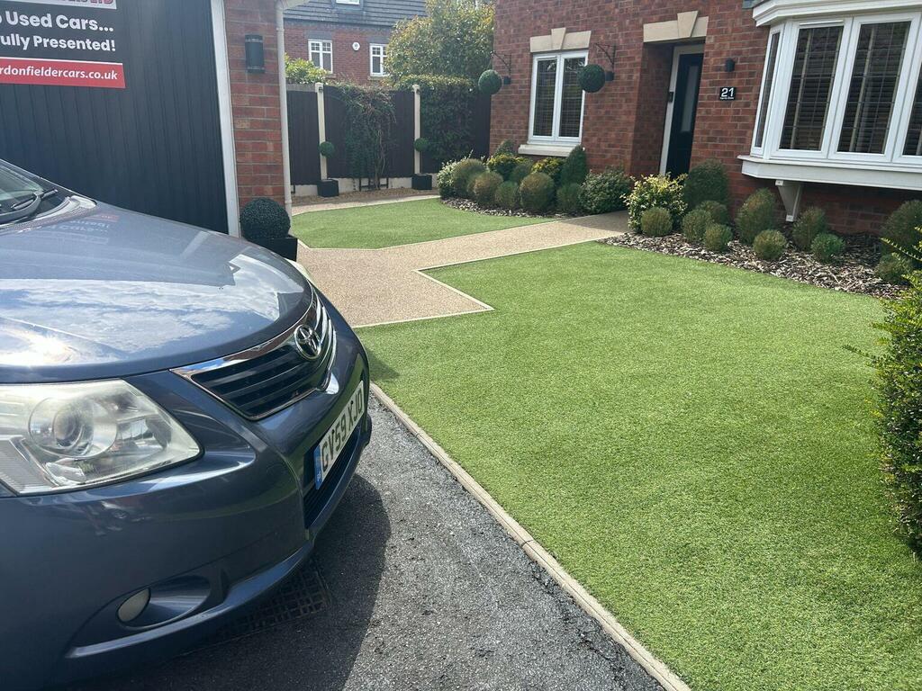 Toyota Avensis T2 Silver #21