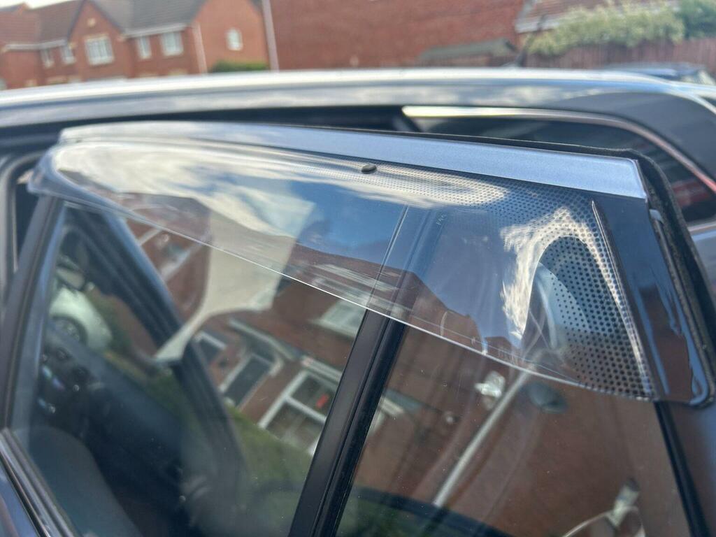 Toyota Avensis T2 Silver #19