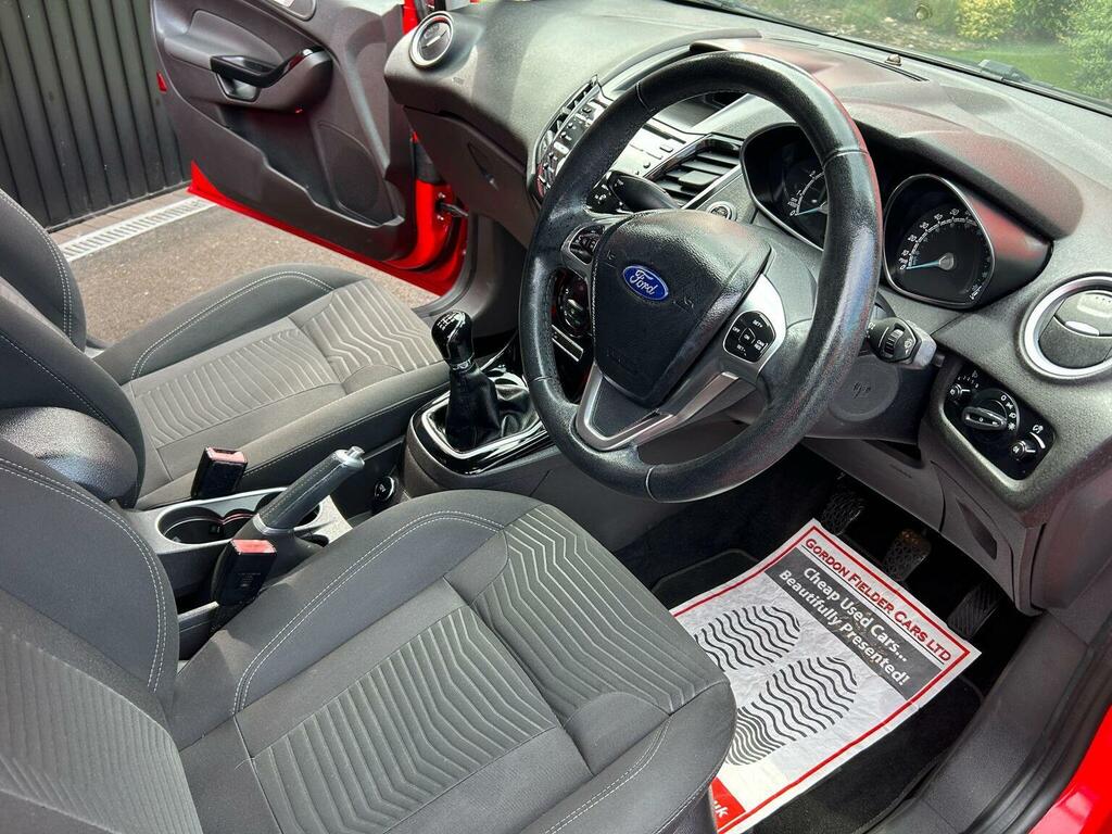 Ford Fiesta 1.0T Ecoboost Titanium Euro 5 Ss Red #2