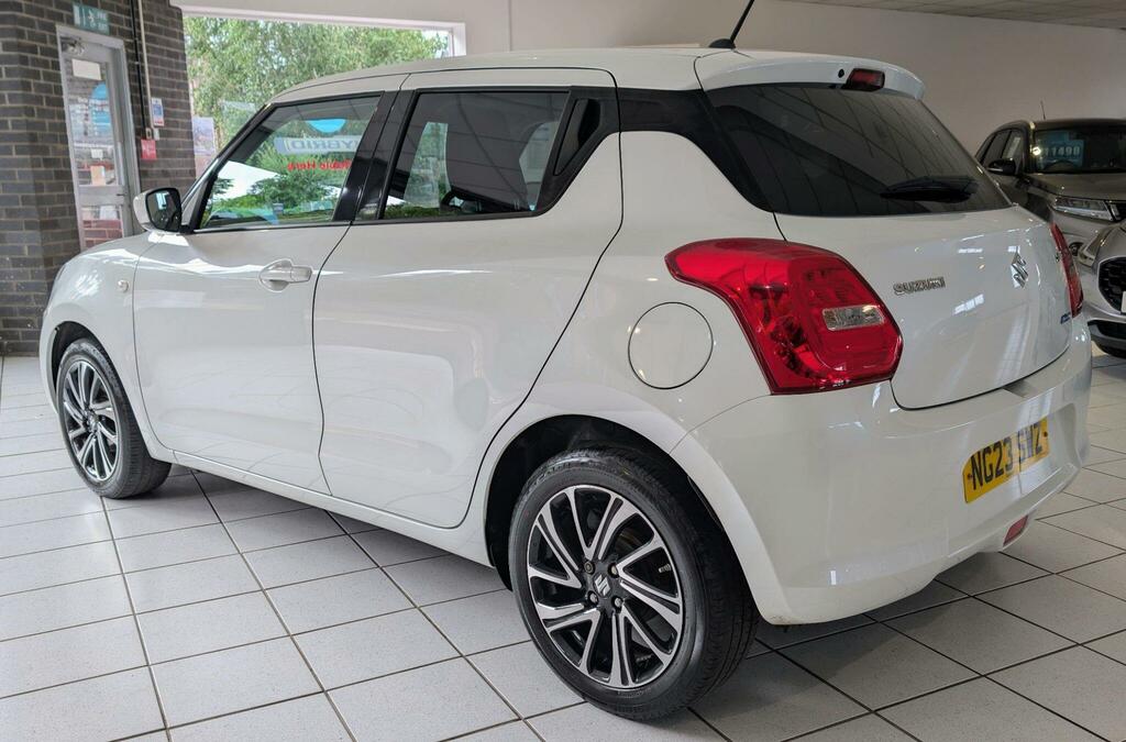 Suzuki Swift Sz-l White #4