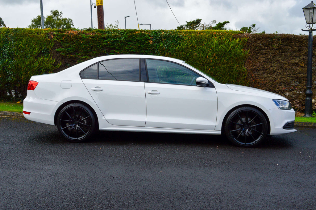 Volkswagen Jetta Bluemotion Tech S Saloon Euro 5 Ss  #4