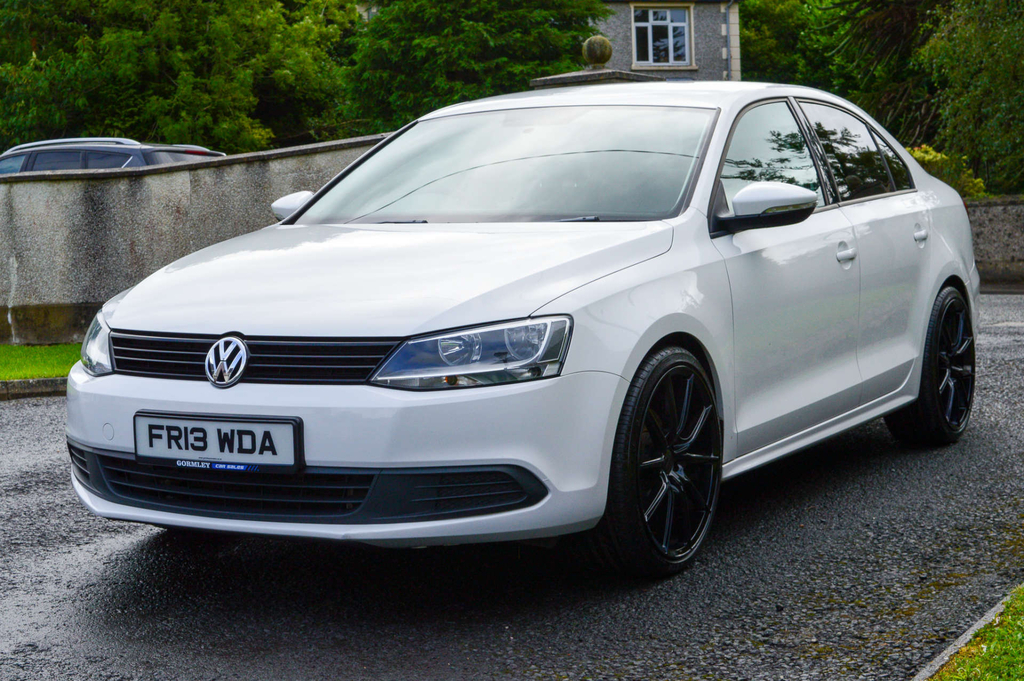 Volkswagen Jetta Bluemotion Tech S Saloon Euro 5 Ss  #2