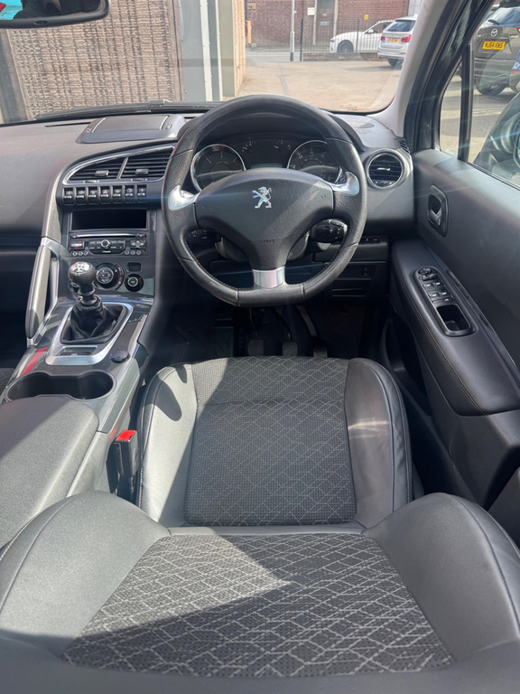 Peugeot 3008 Suv White #14
