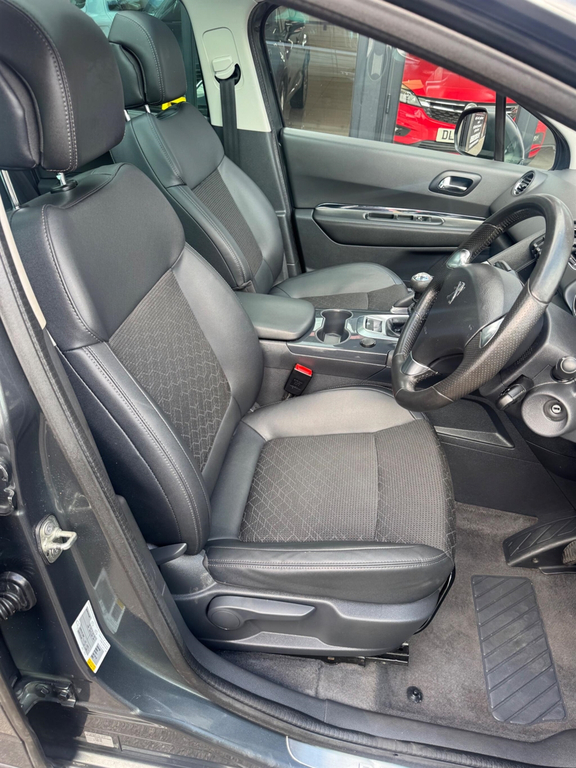 Peugeot 3008 Suv White #8