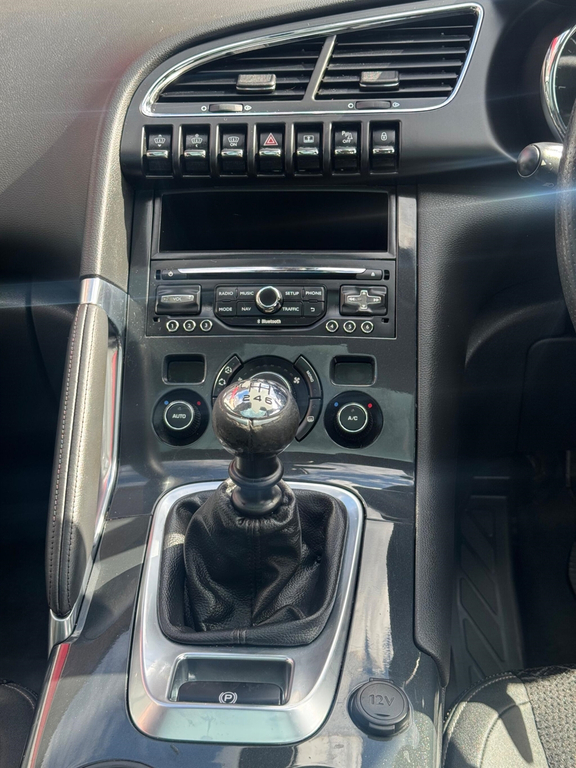 Peugeot 3008 Suv White #15