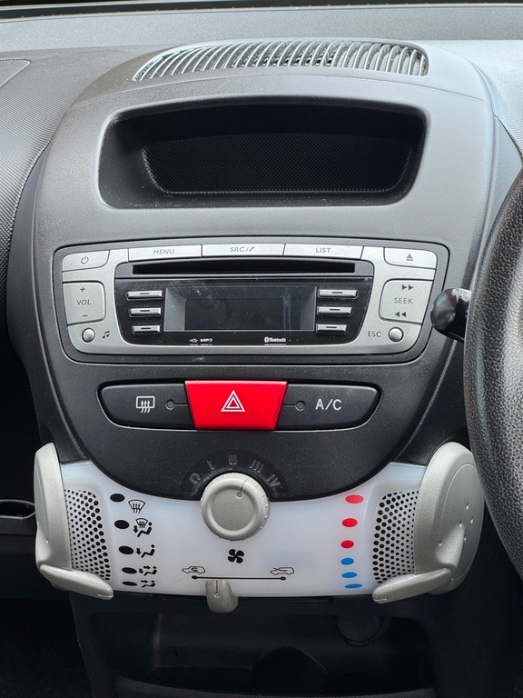 Peugeot 107 Allure Silver #12