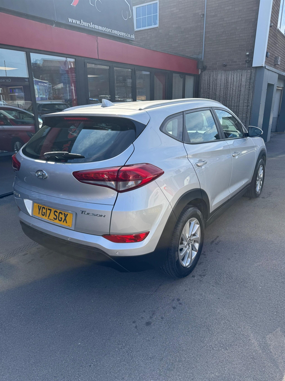 Hyundai Tucson 1.7 Crdi Blue Drive Se Nav Euro 6 Ss  #2
