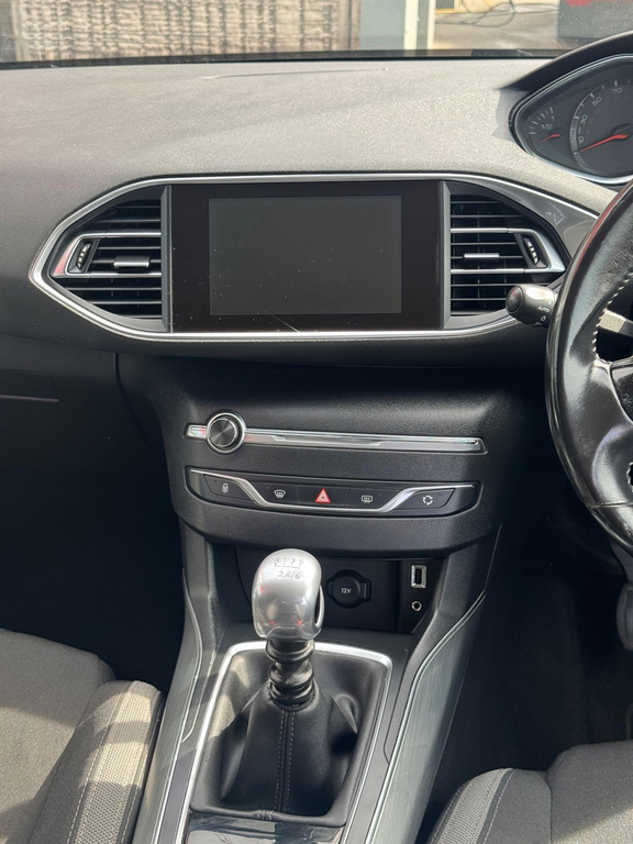 Peugeot 308 2015 2.0 Bluehdi Allure Hatchback Grey #14