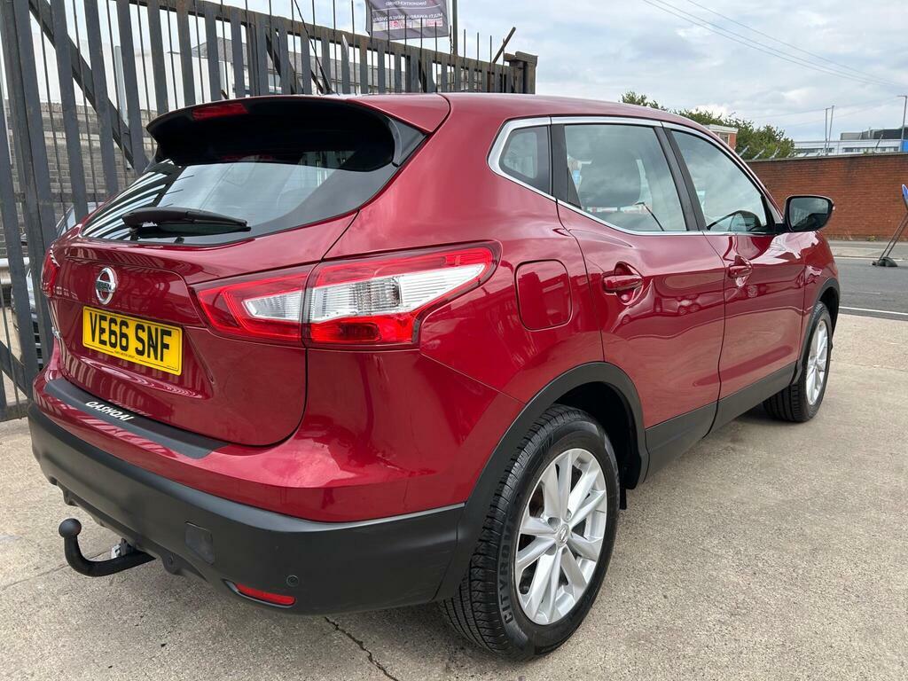 Nissan Qashqai 1.5 Dci Acenta 2Wd Euro 6 S S VE66SNF Red #6