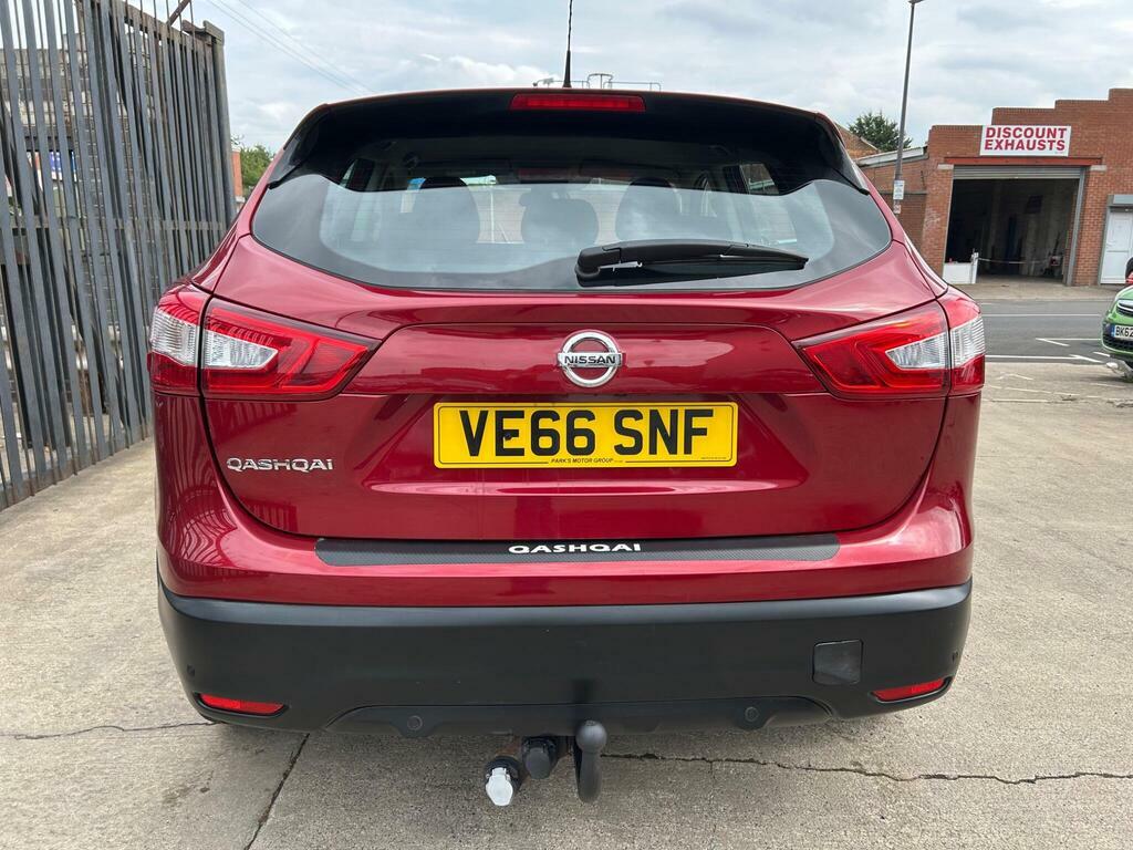 Nissan Qashqai 1.5 Dci Acenta 2Wd Euro 6 S S VE66SNF Red #5