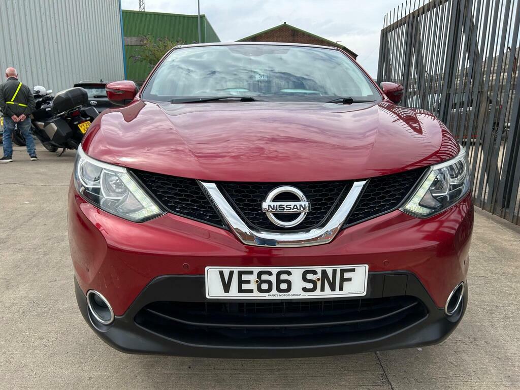 Nissan Qashqai 1.5 Dci Acenta 2Wd Euro 6 S S VE66SNF Red #3