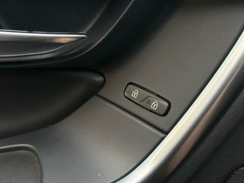 Volvo S60 D3 136 Se Lux Blue #71