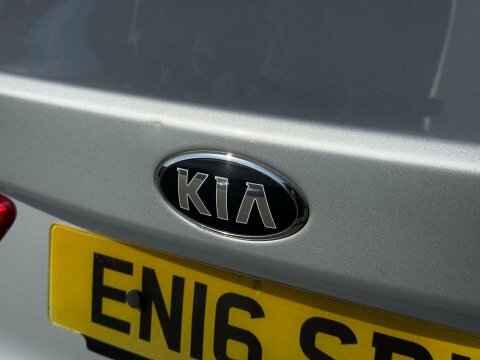 Kia Optima 1.7 Crdi 4 Saloon Dct Euro 6 Ss 139 White #37