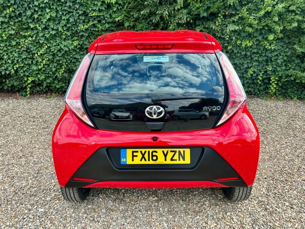 Toyota Aygo 1.0 Vvt-i X-play Hatchback Euro Red #6