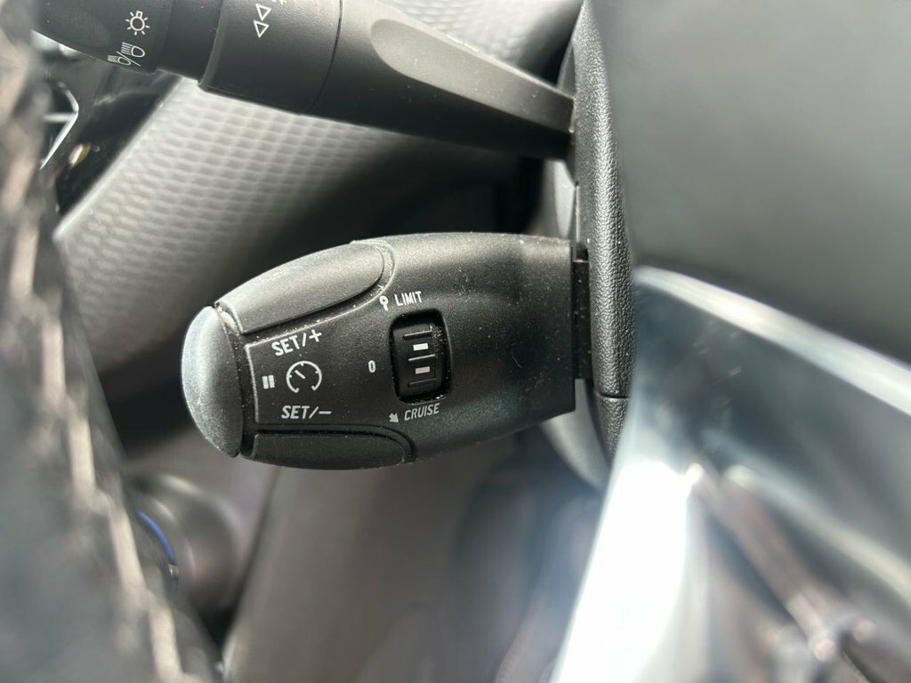 Peugeot 208 Puretech Black Edition Black #15