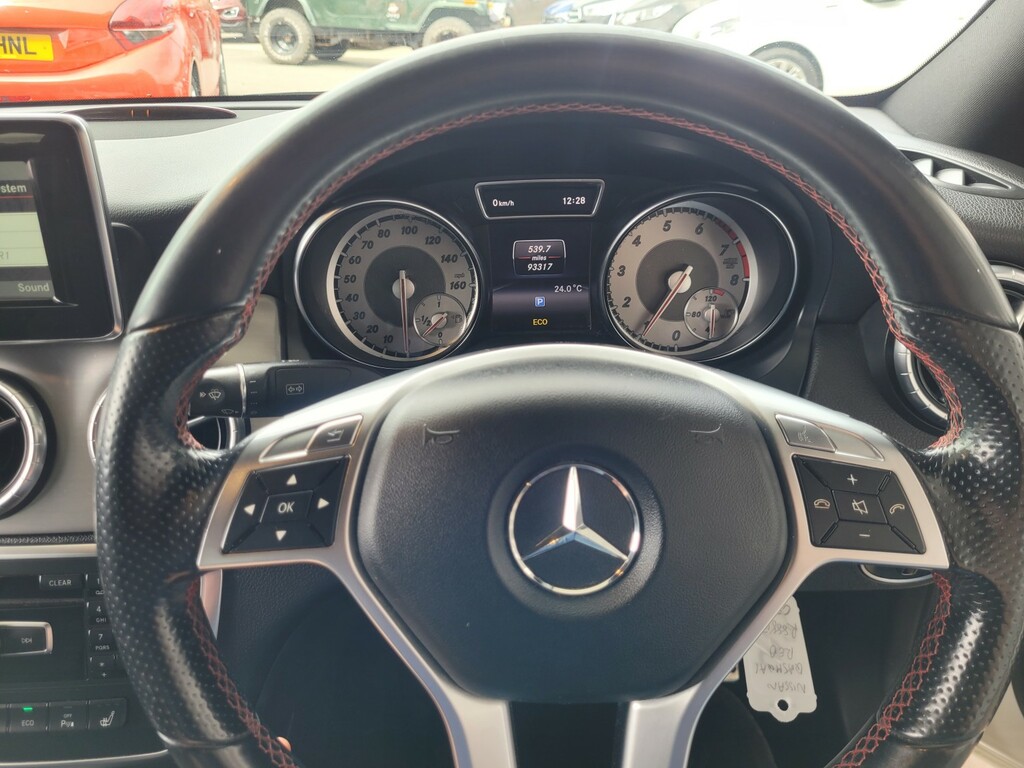 Mercedes-Benz CLA Class Cla 180 Amg Sport Silver #21